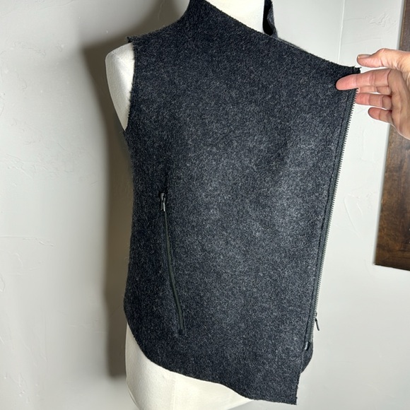 Peace by VSP Vest Unique style Size Medium - Picture 5 of 10